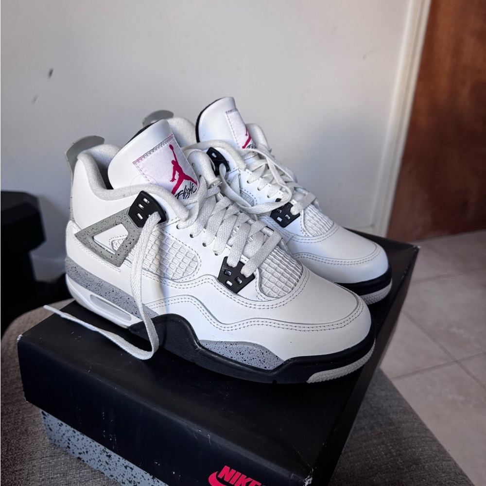 Jordan Kids Sneakers in White and Gray